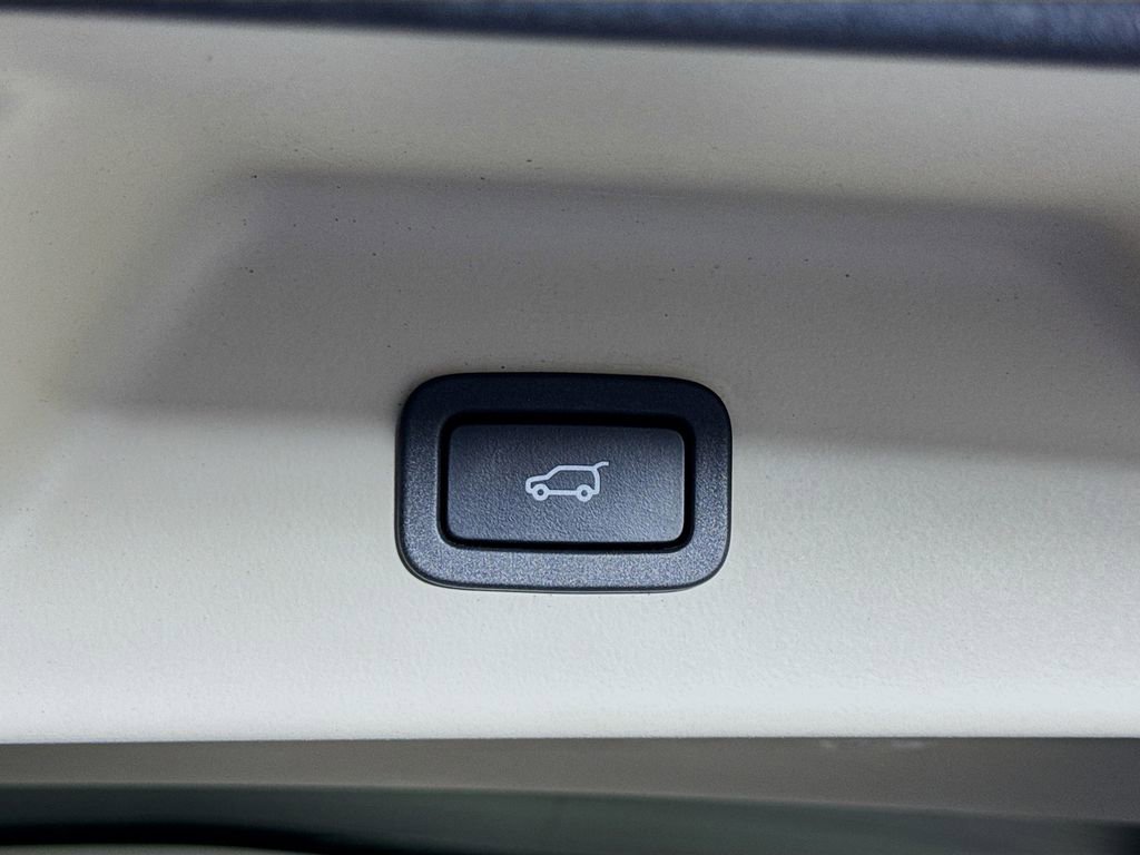 Used 2018 Land Rover Range Rover Long Wheelbase Autobiography image 35