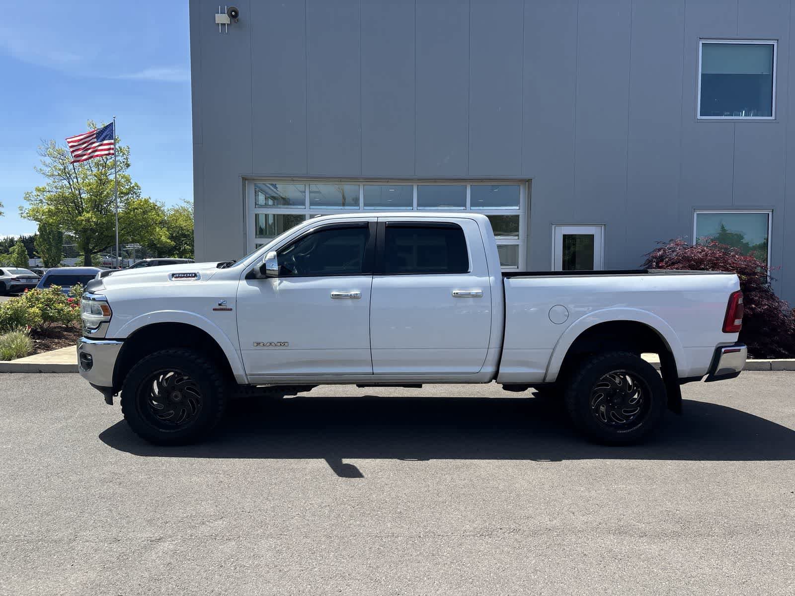 Used 2020 RAM 2500 Laramie AWD/4WD image 2