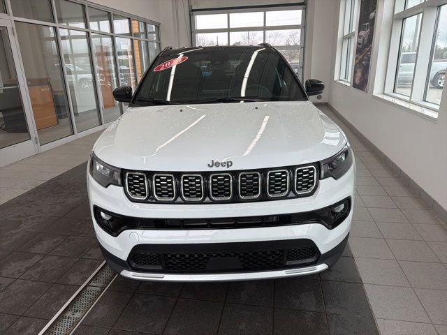 Used 2024 Jeep Compass Limited AWD/4WD image 2