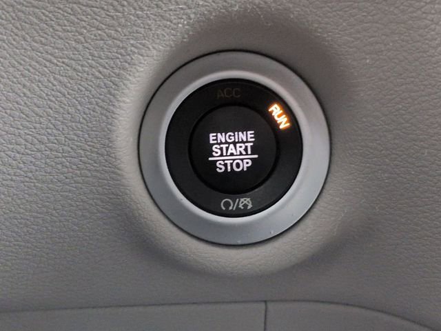 Used 2024 Chrysler Pacifica Touring-L image 20