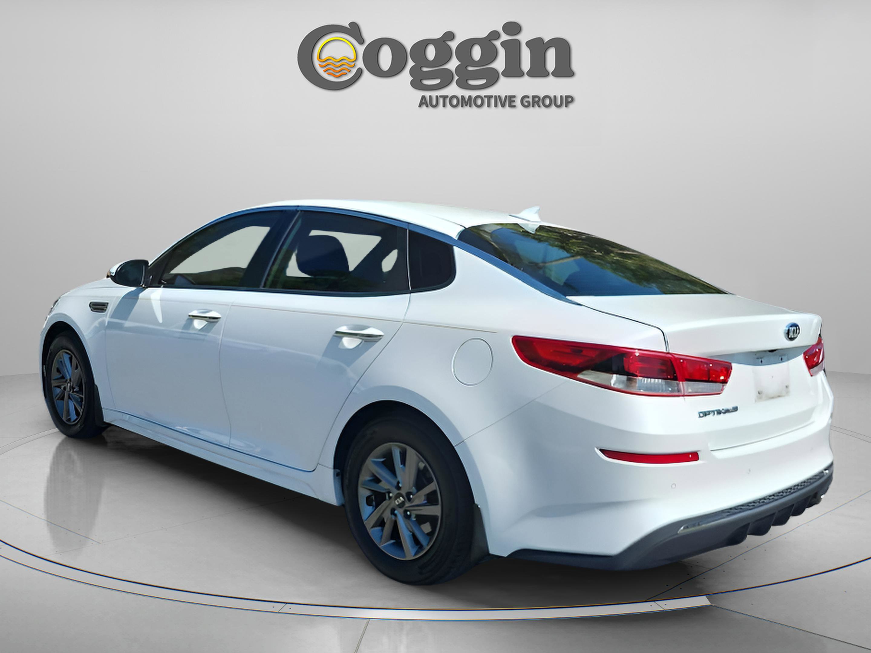 Used 2019 Kia Optima LX image 3