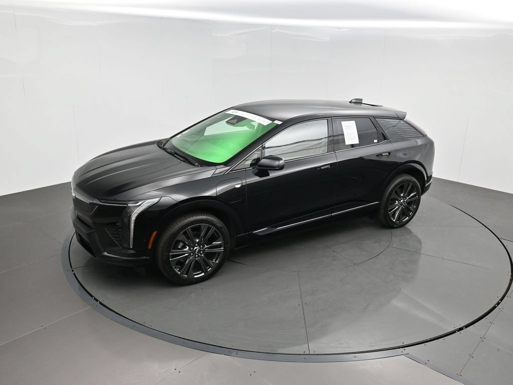 Used 2025 Cadillac Optiq Sport 2 AWD/4WD image 41