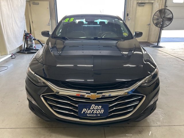 Used 2023 Chevrolet Malibu LT image 2