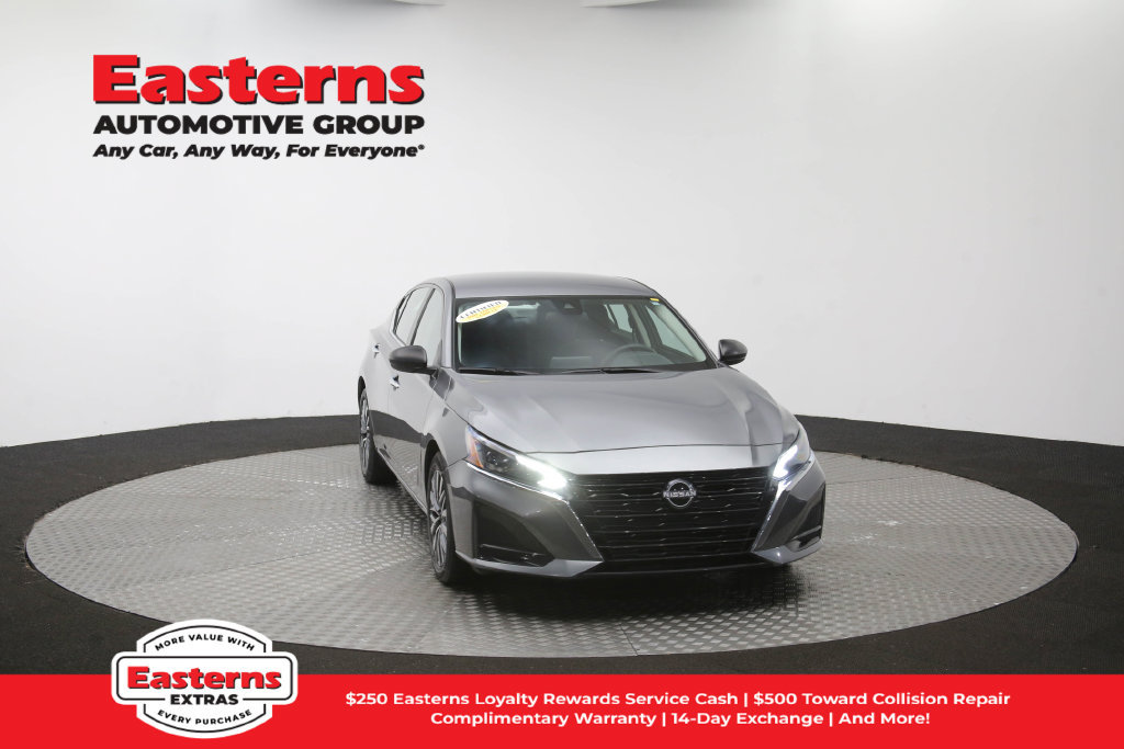 Used 2025 Nissan Altima 2.5 SV FWD image 51