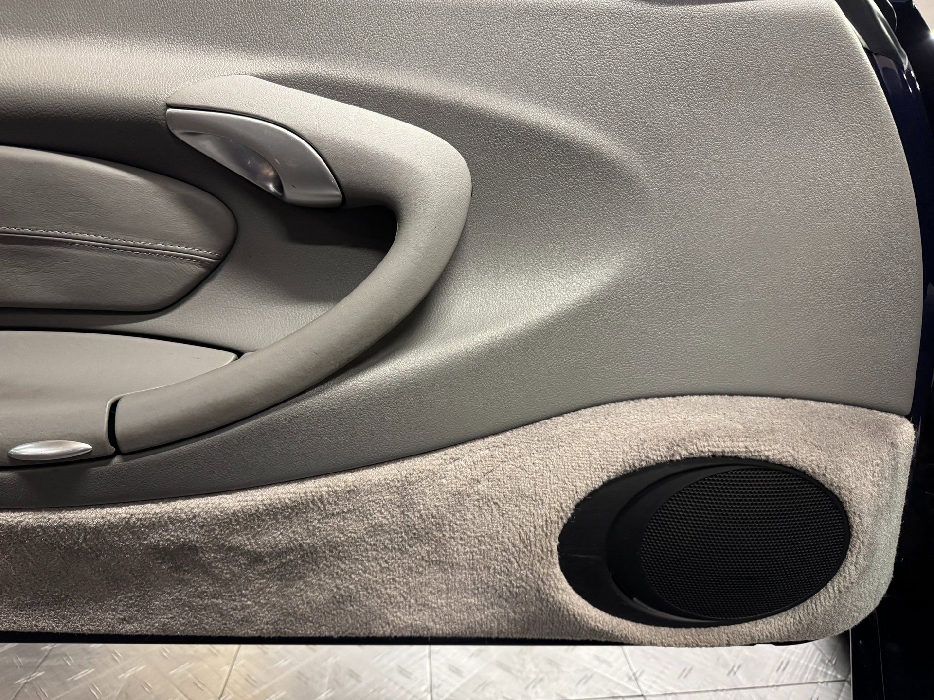 Used 2002 Porsche 911 Carrera image 47