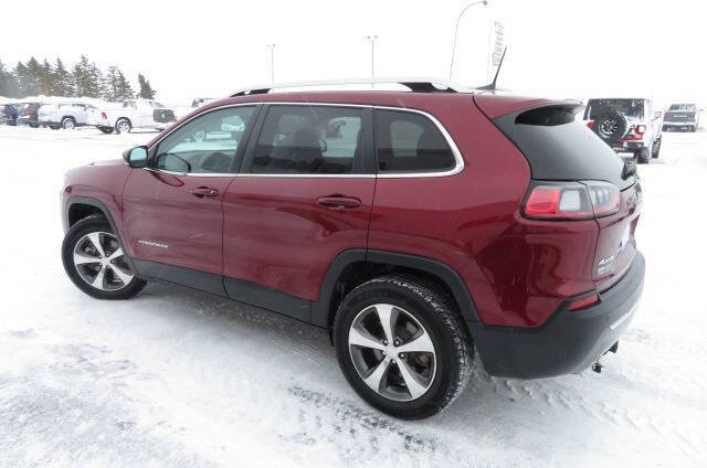 Used 2019 Jeep Cherokee Limited image 7