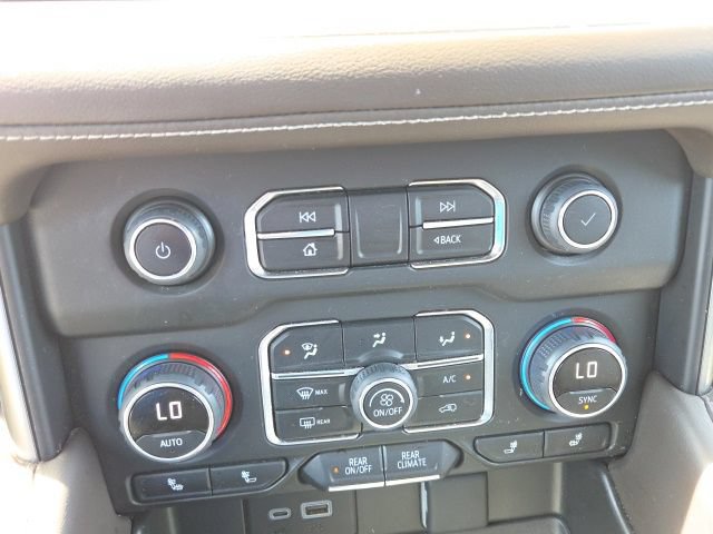Used 2023 Chevrolet Tahoe LT w/ Luxury Package AWD/4WD image 37