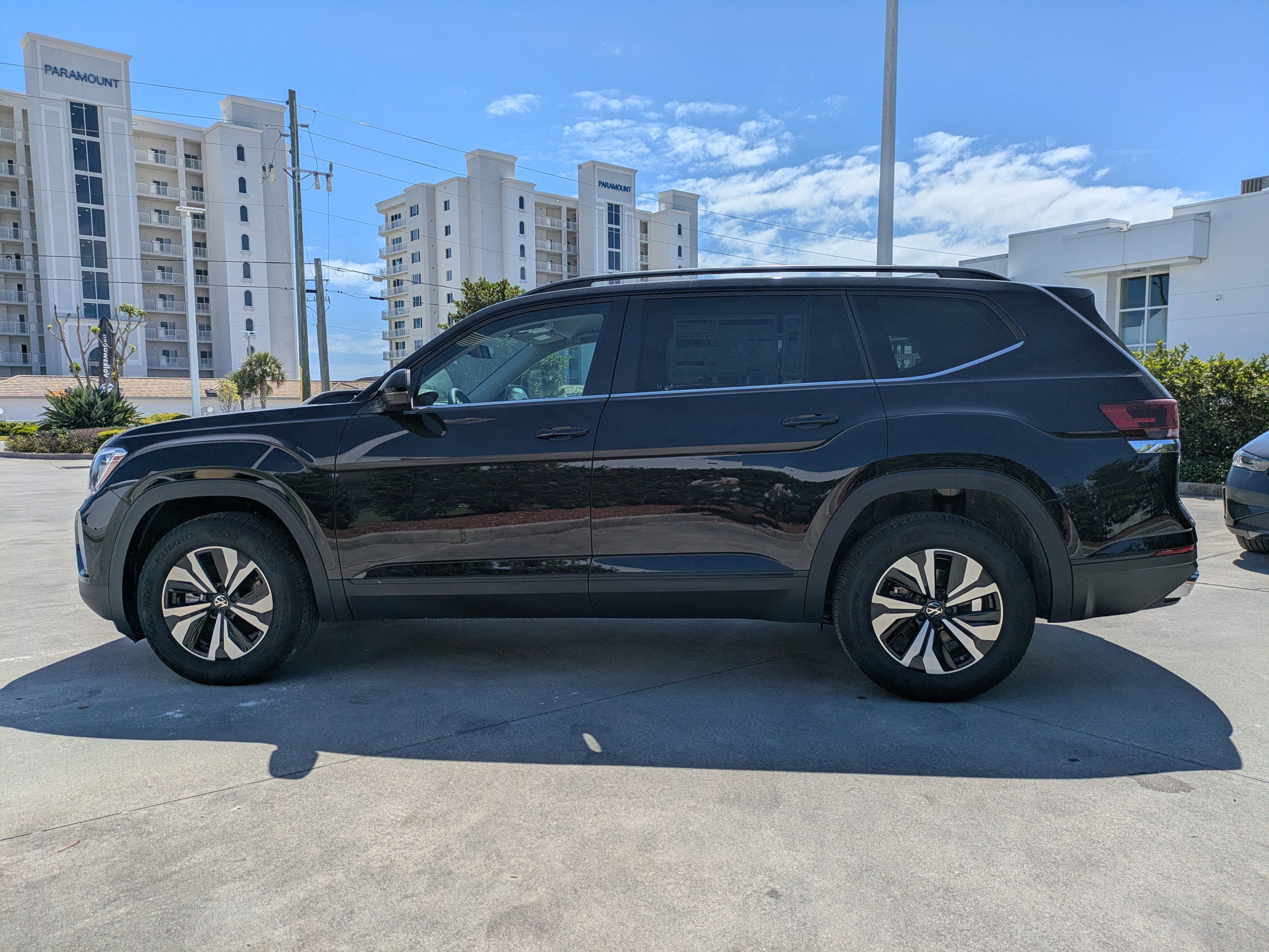New 2026 Volkswagen Atlas SE FWD image 7