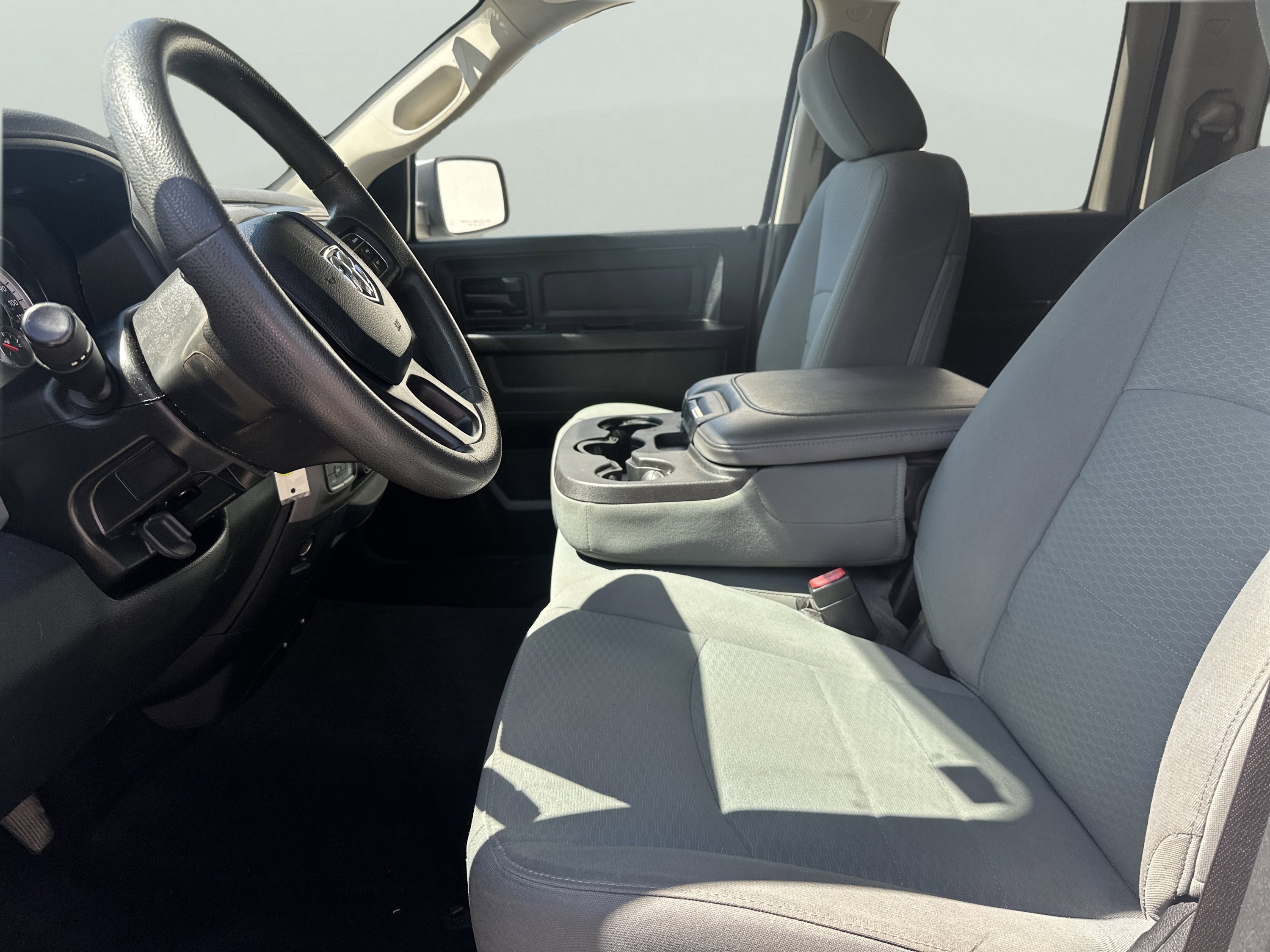 Used 2018 RAM 1500 Express image 14