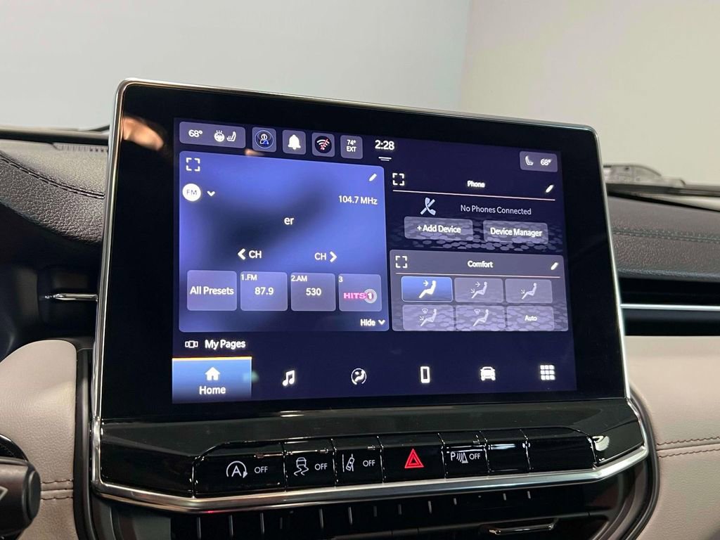 Used 2022 Jeep Compass Limited w/ Sun and Sound Group AWD/4WD image 30