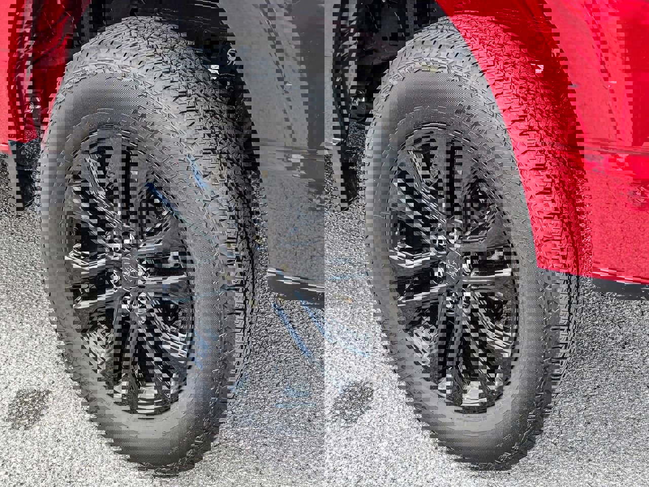 Used 2025 Ford F150 Lariat w/ Equipment Group 501A Mid AWD/4WD image 11