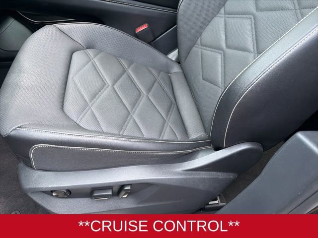 Used 2024 Volkswagen Atlas SE image 9