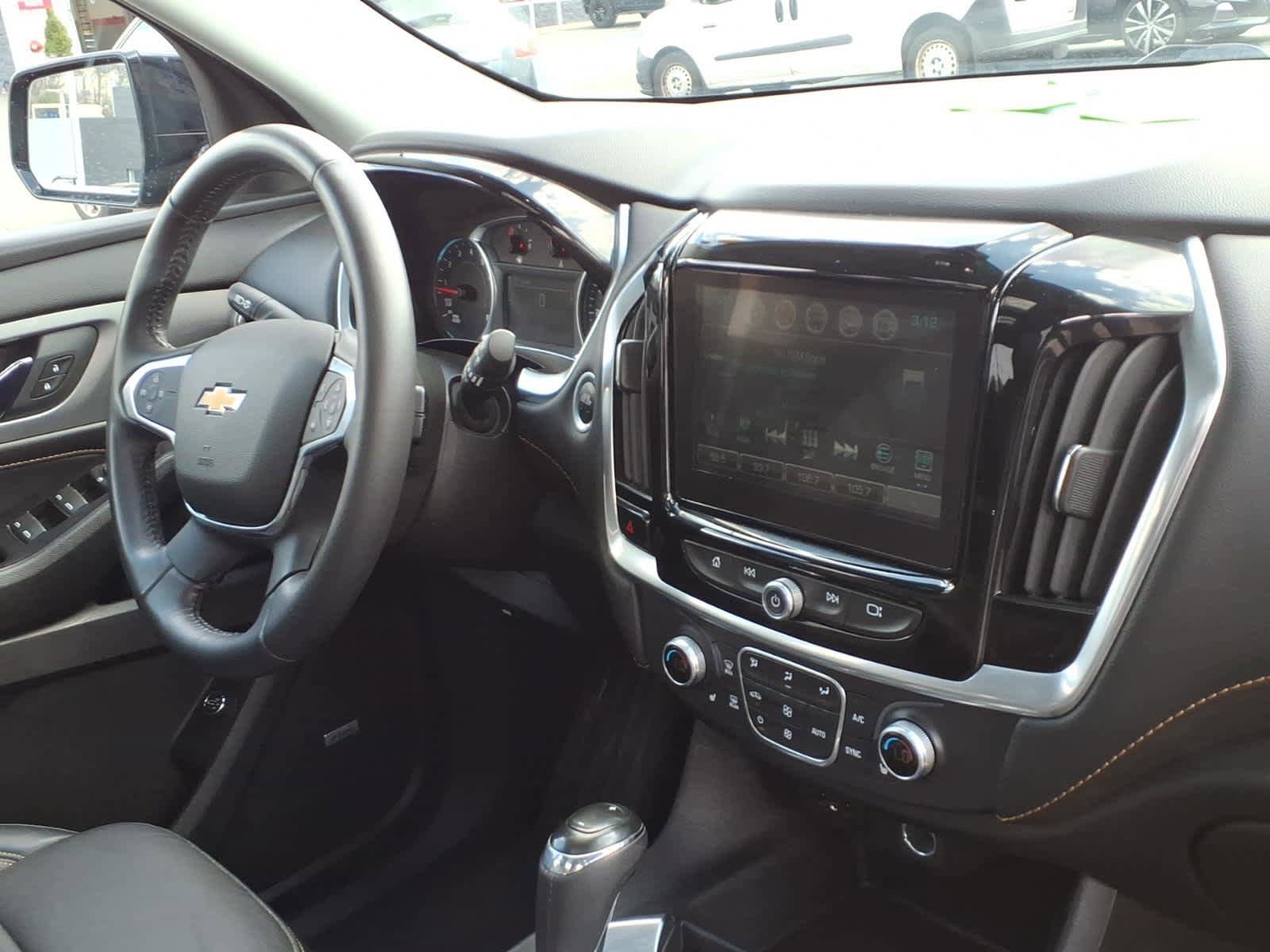 Used 2019 Chevrolet Traverse RS w/ LPO, 'HIT The Road' Package image 24