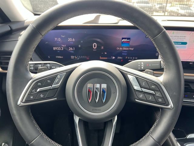 Used 2024 Buick Envision Avenir image 20