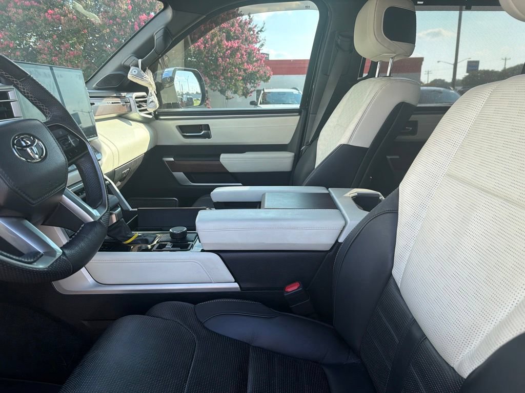 Used 2022 Toyota Tundra Capstone AWD/4WD image 17