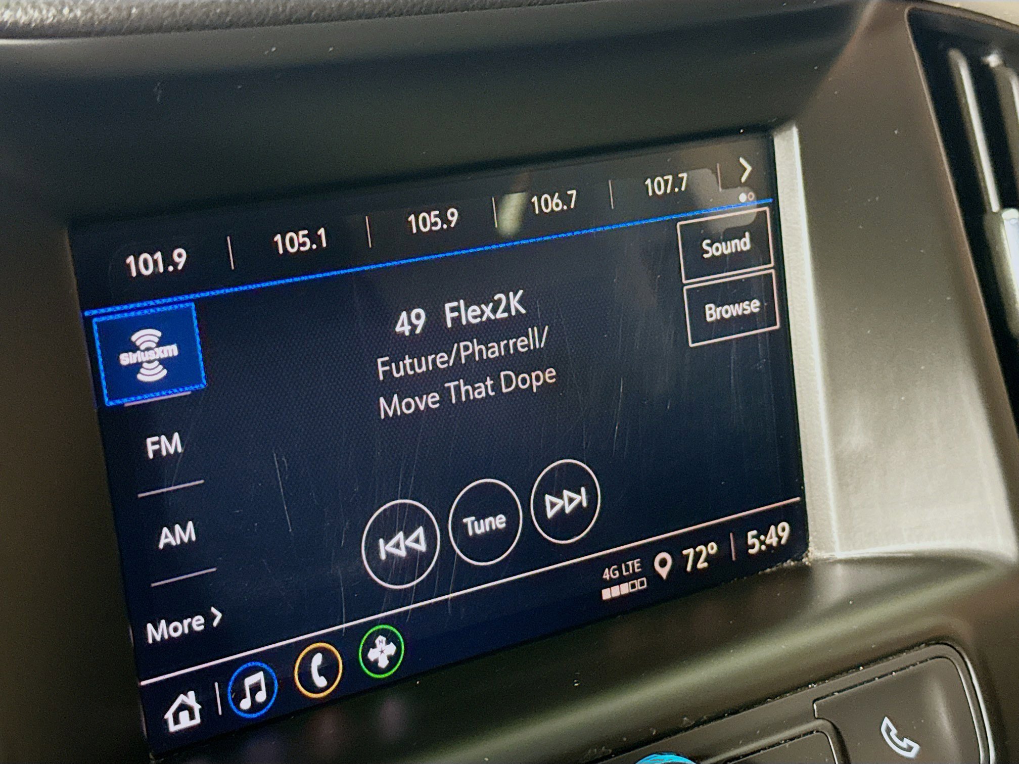 Used 2022 GMC Terrain SLE w/ Driver Convenience Package image 16