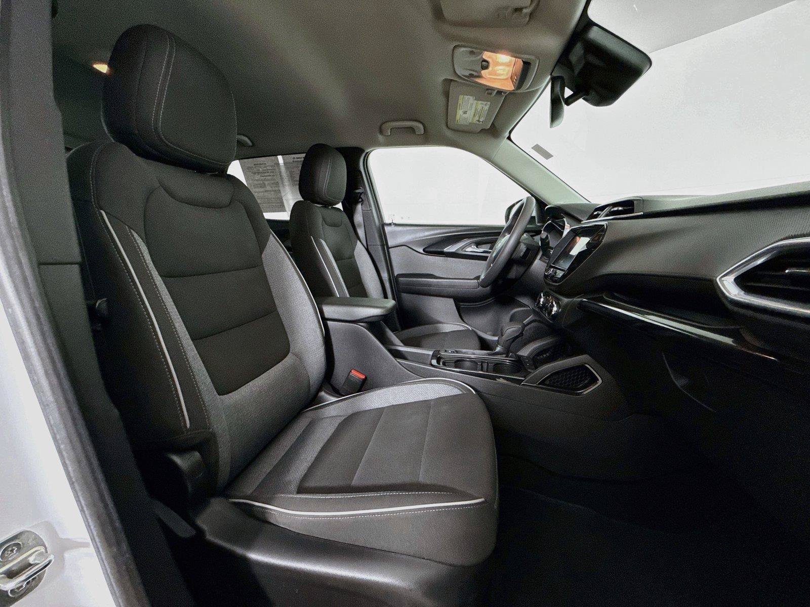 Used 2022 Chevrolet TrailBlazer LT w/ Convenience Package FWD image 27