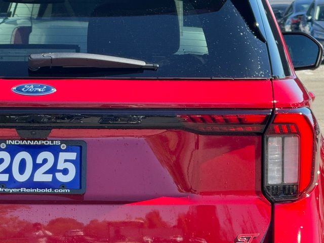 Used 2025 Ford Explorer ST w/ Sun And Sound Package image 5