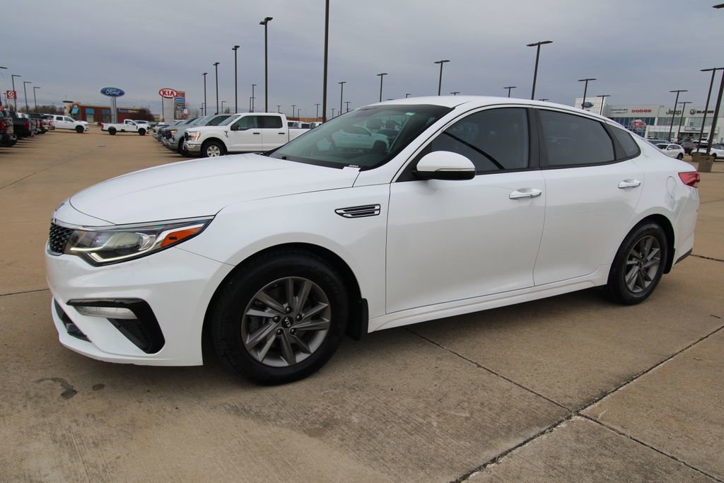 Used 2020 Kia Optima LX image 16