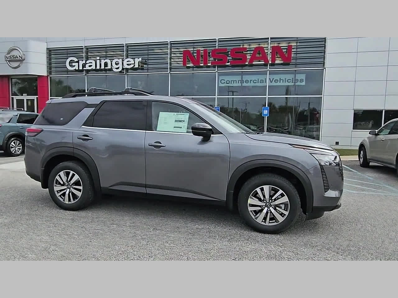 New 2026 Nissan Pathfinder SL FWD image 35