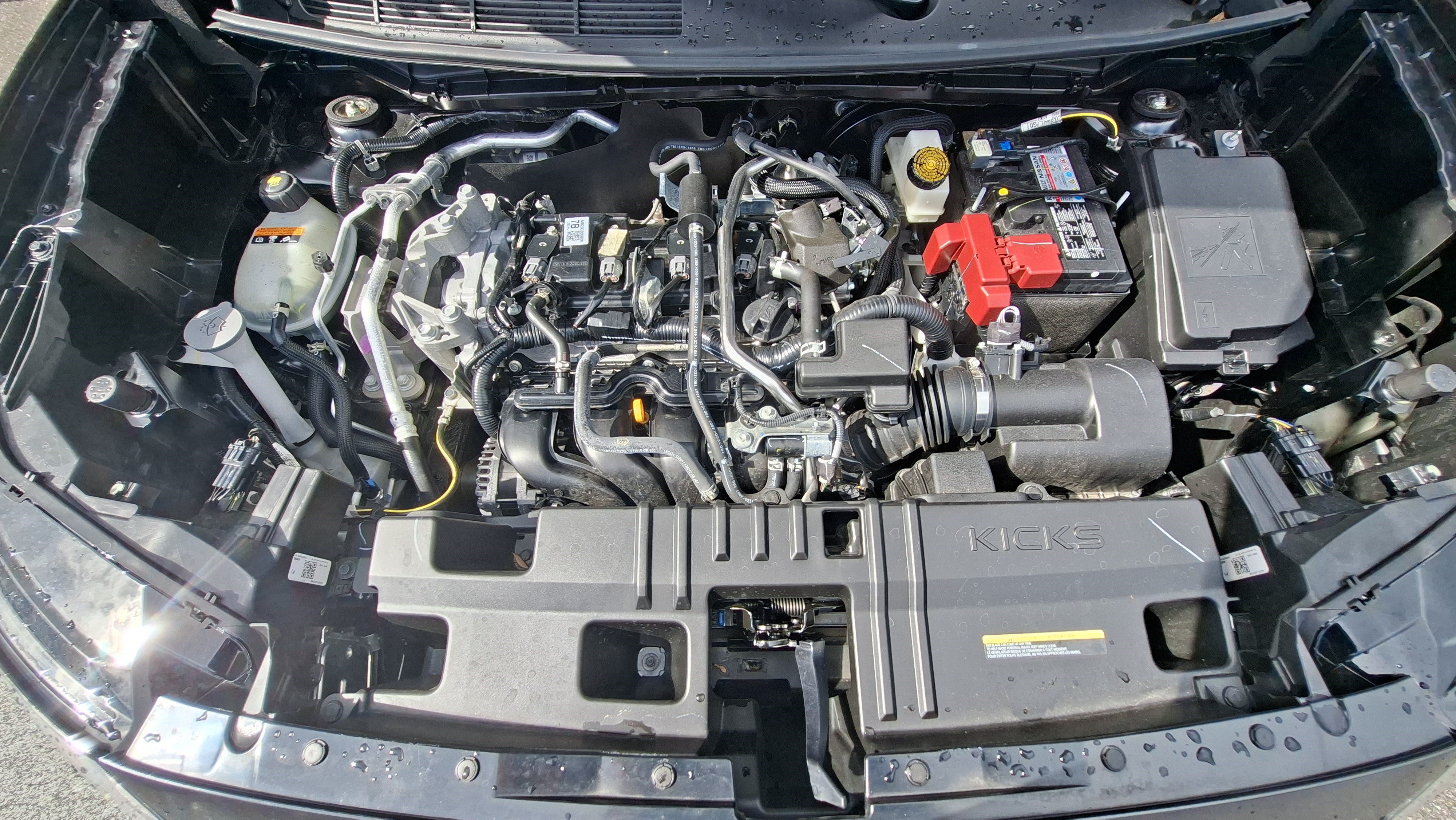 Used 2025 Nissan Kicks SR AWD/4WD image 24