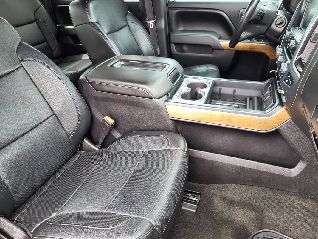 Used 2015 Chevrolet Silverado 1500 LTZ w/ LTZ Plus Package AWD/4WD image 17