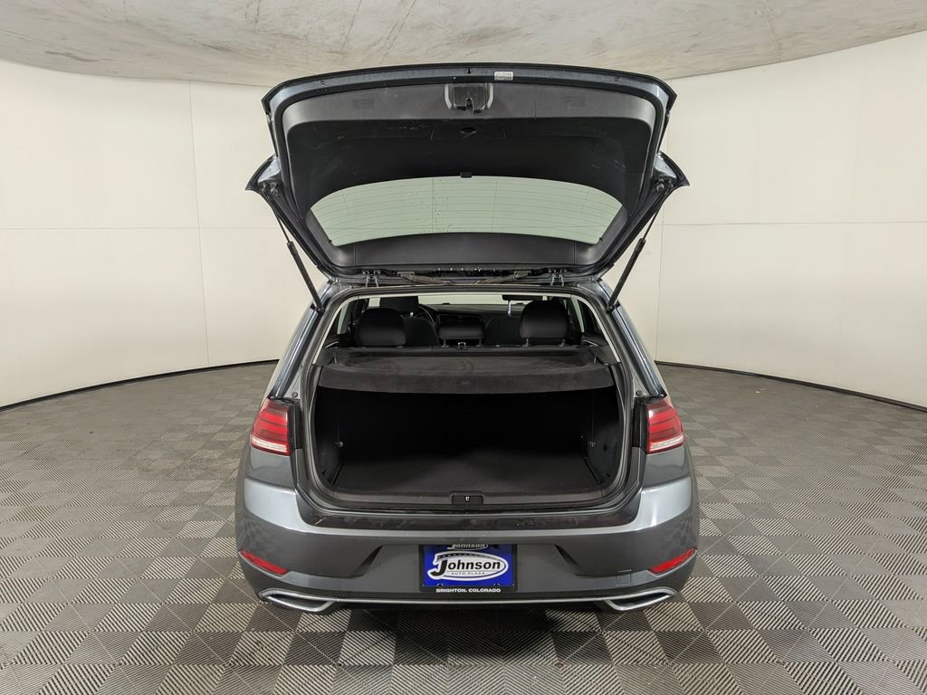 Used 2019 Volkswagen Golf S image 10