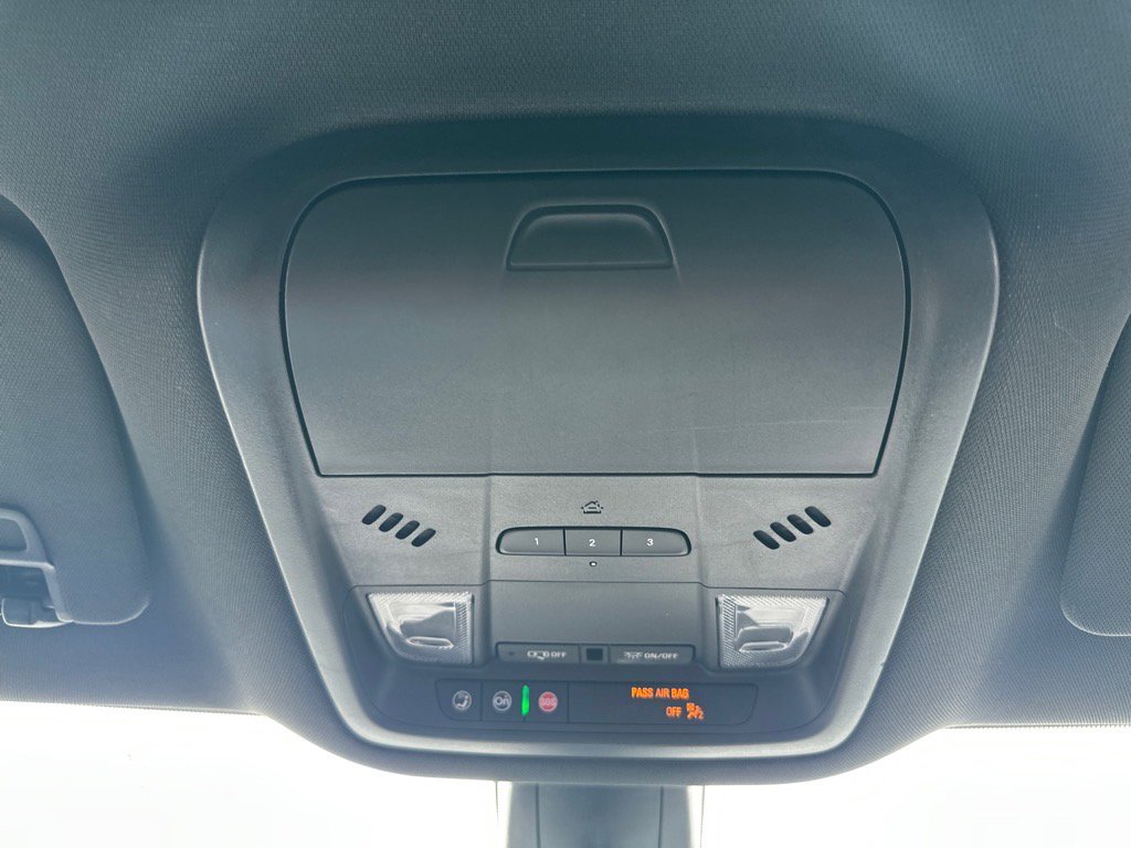 Certified 2024 Buick Enclave Premium image 18