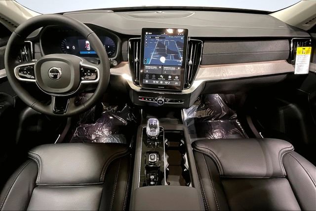 New 2026 Volvo XC90 B6 Ultra w/ Protection Package image 6