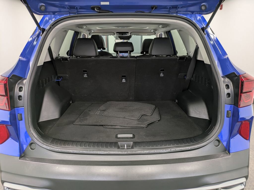 Used 2021 Kia Seltos EX image 25