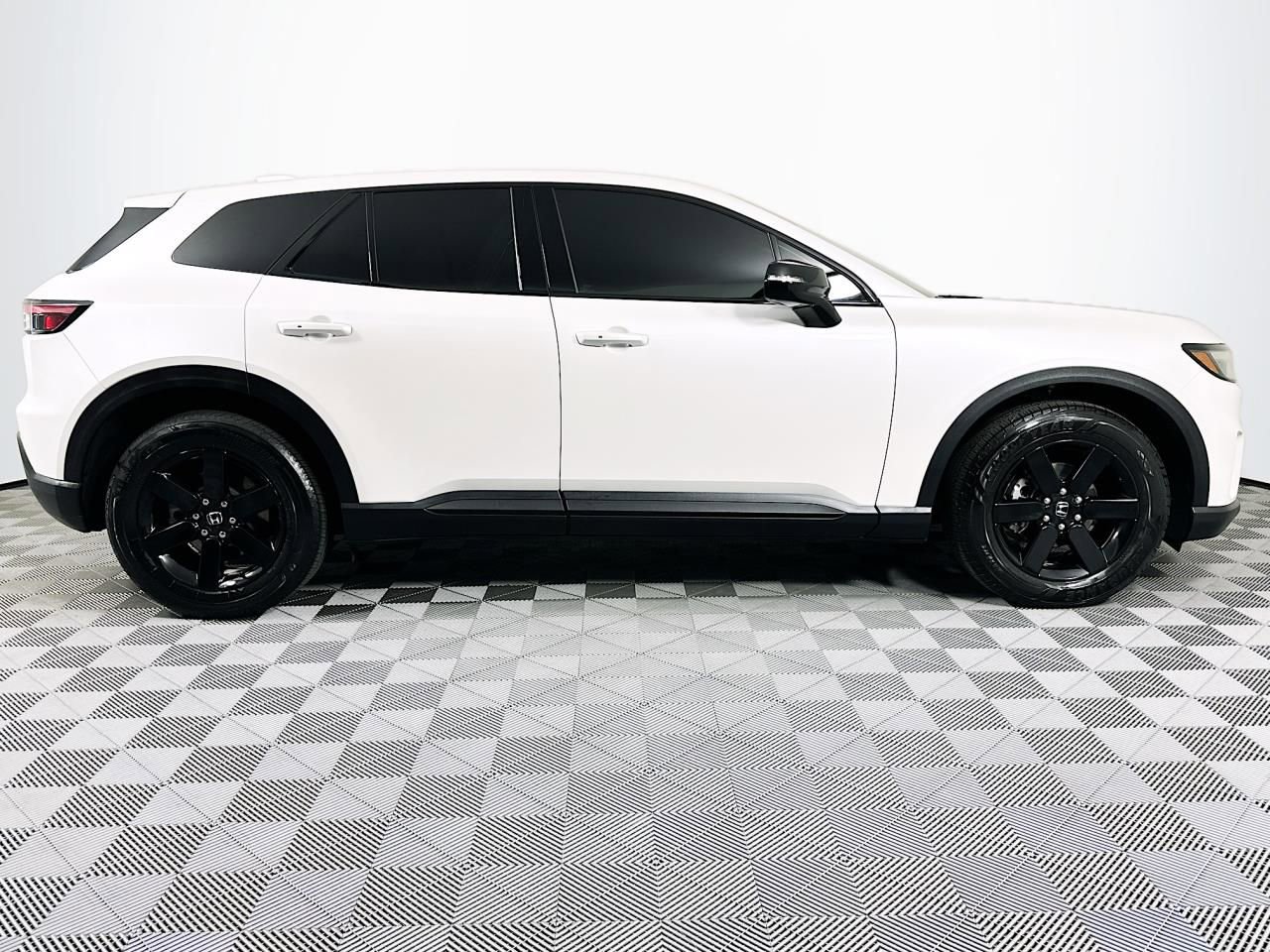 Used 2024 Honda Prologue EX image 26