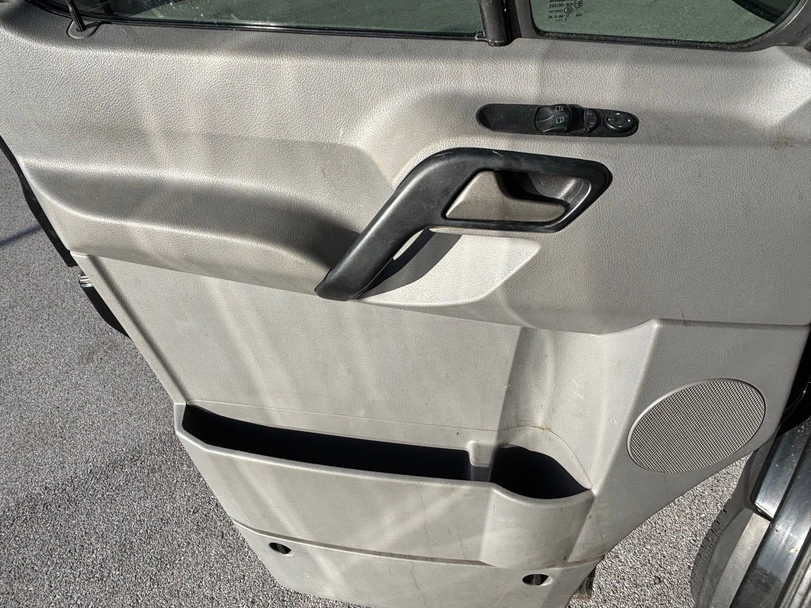 Used 2014 Mercedes-Benz Sprinter 3500 image 6