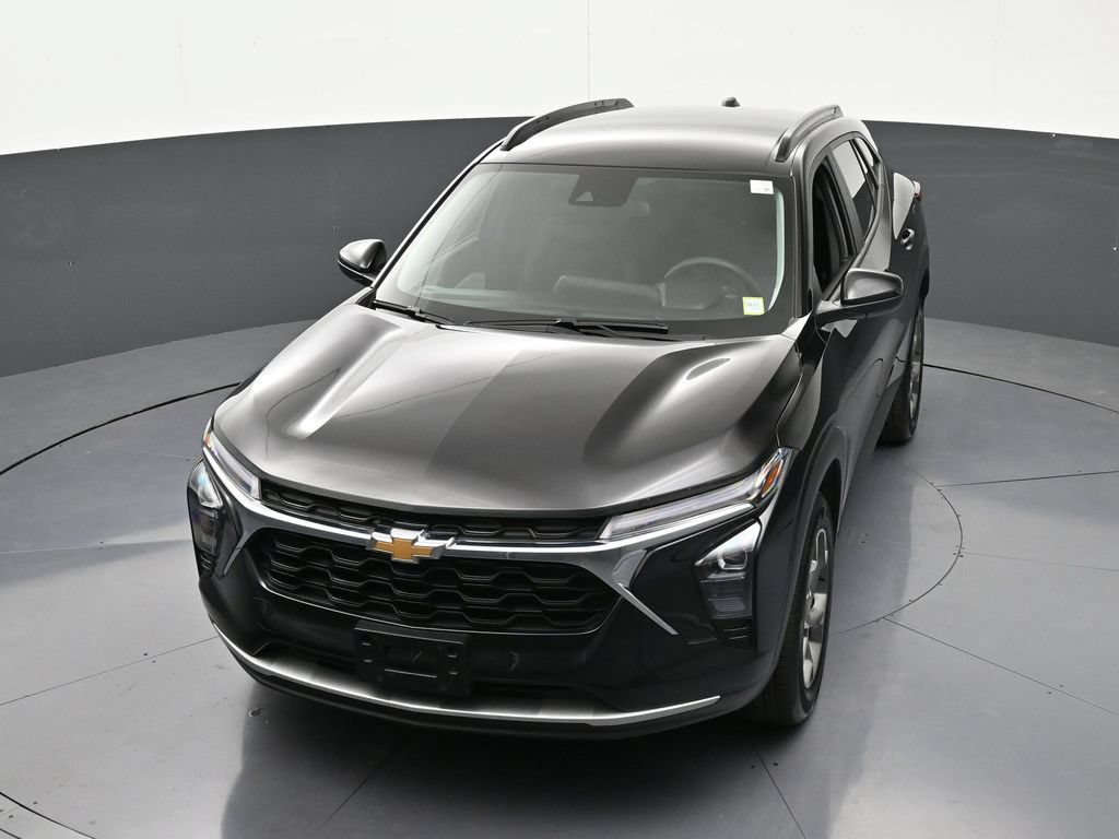 Used 2024 Chevrolet Trax LT FWD image 23