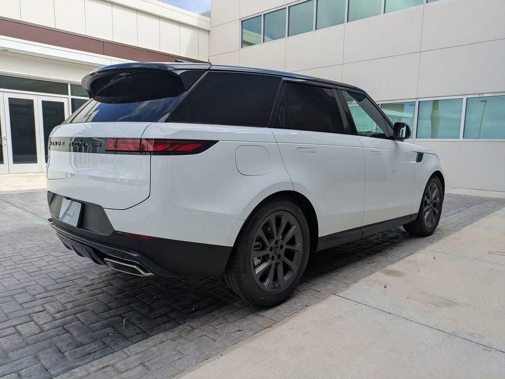 New 2026 Land Rover Range Rover Sport SE AWD/4WD image 5