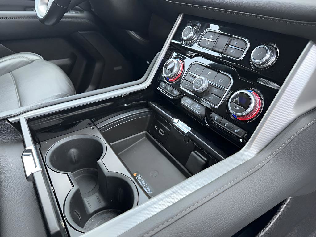 Used 2022 GMC Yukon XL Denali image 34