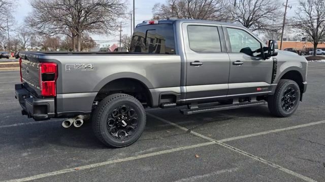 New 2026 Ford F250 Lariat w/ Black Appearance Package image 9