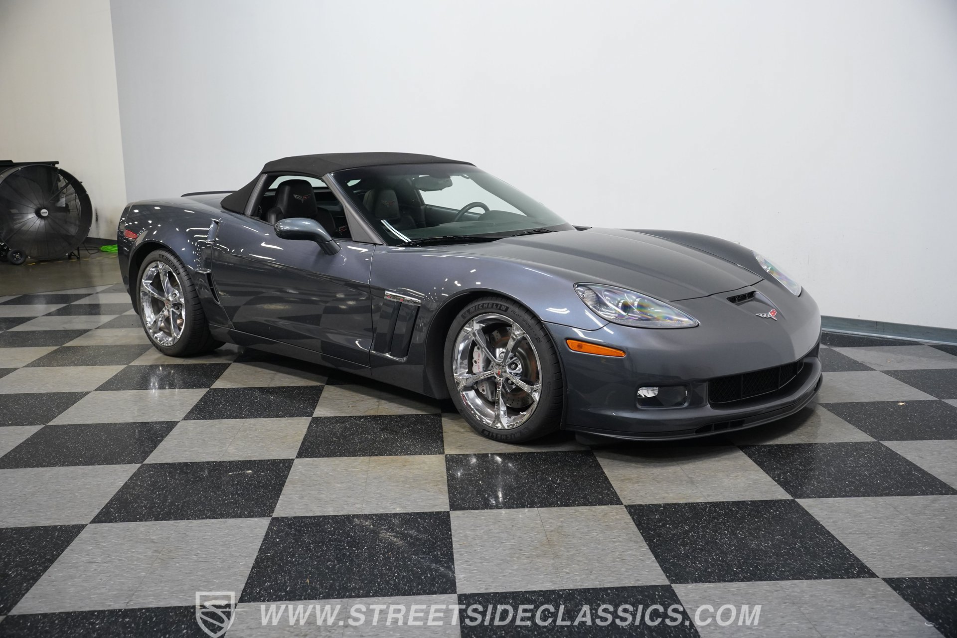 Used 2012 Chevrolet Corvette Grand Sport w/ 3LT Preferred Equipment Group RWD image 16