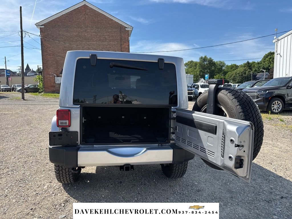 Used 2015 Jeep Wrangler Unlimited Sahara AWD/4WD image 30