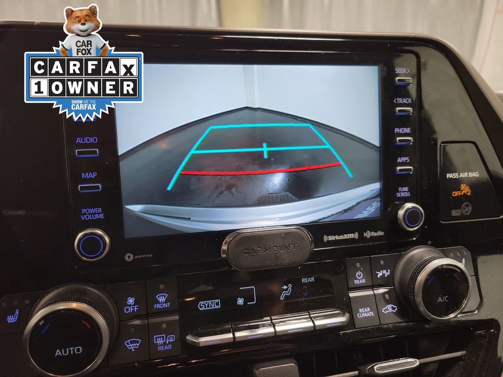 Used 2022 Toyota Highlander XLE image 17