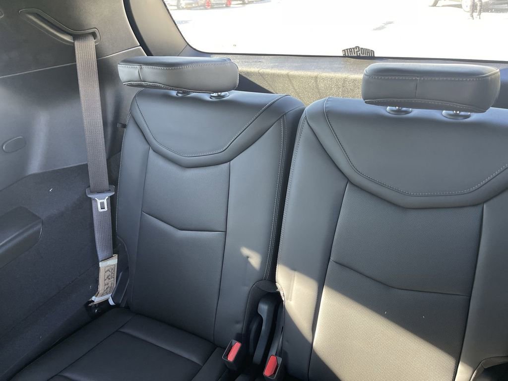 Certified 2024 Cadillac XT6 Sport w/ Technology Package image 32