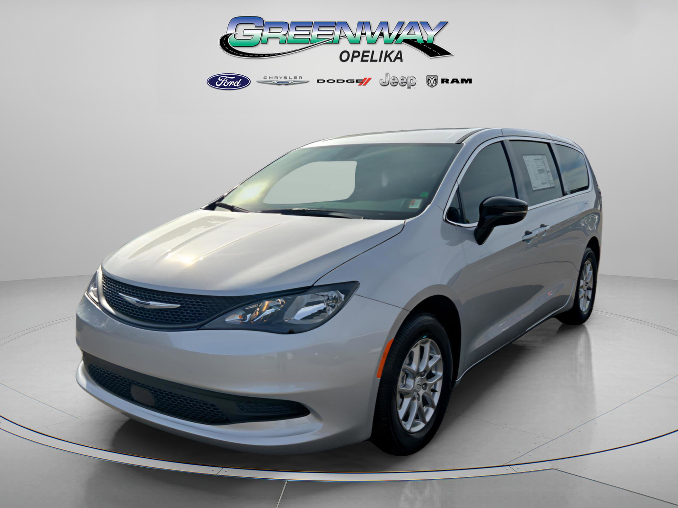 New 2026 Chrysler Voyager LX image 3