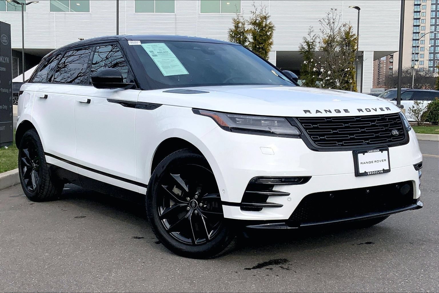 Certified 2026 Land Rover Range Rover Velar Dynamic SE AWD/4WD image 2