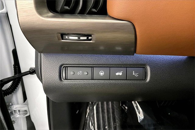 New 2025 Nissan Pathfinder Platinum image 28