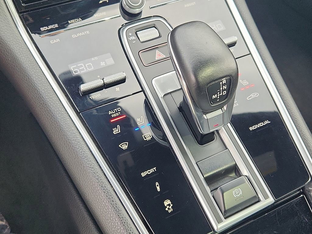 Used 2019 Porsche Panamera image 15