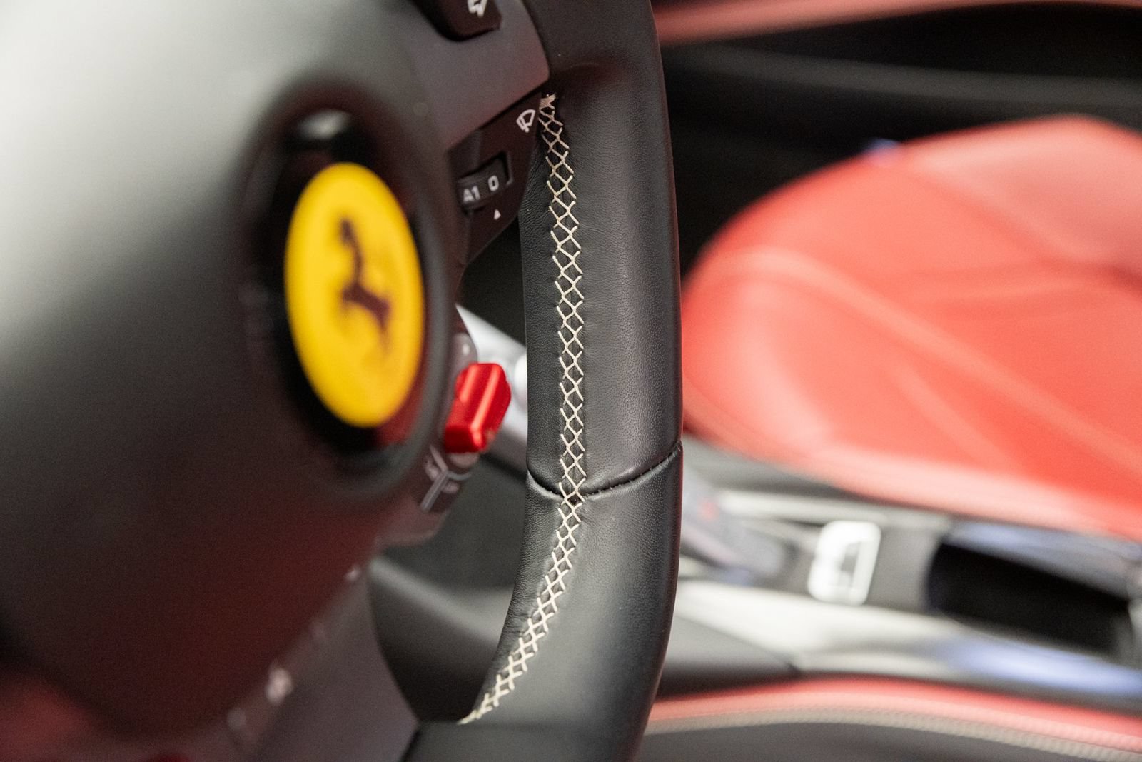 Used 2020 Ferrari 812 Superfast RWD image 11