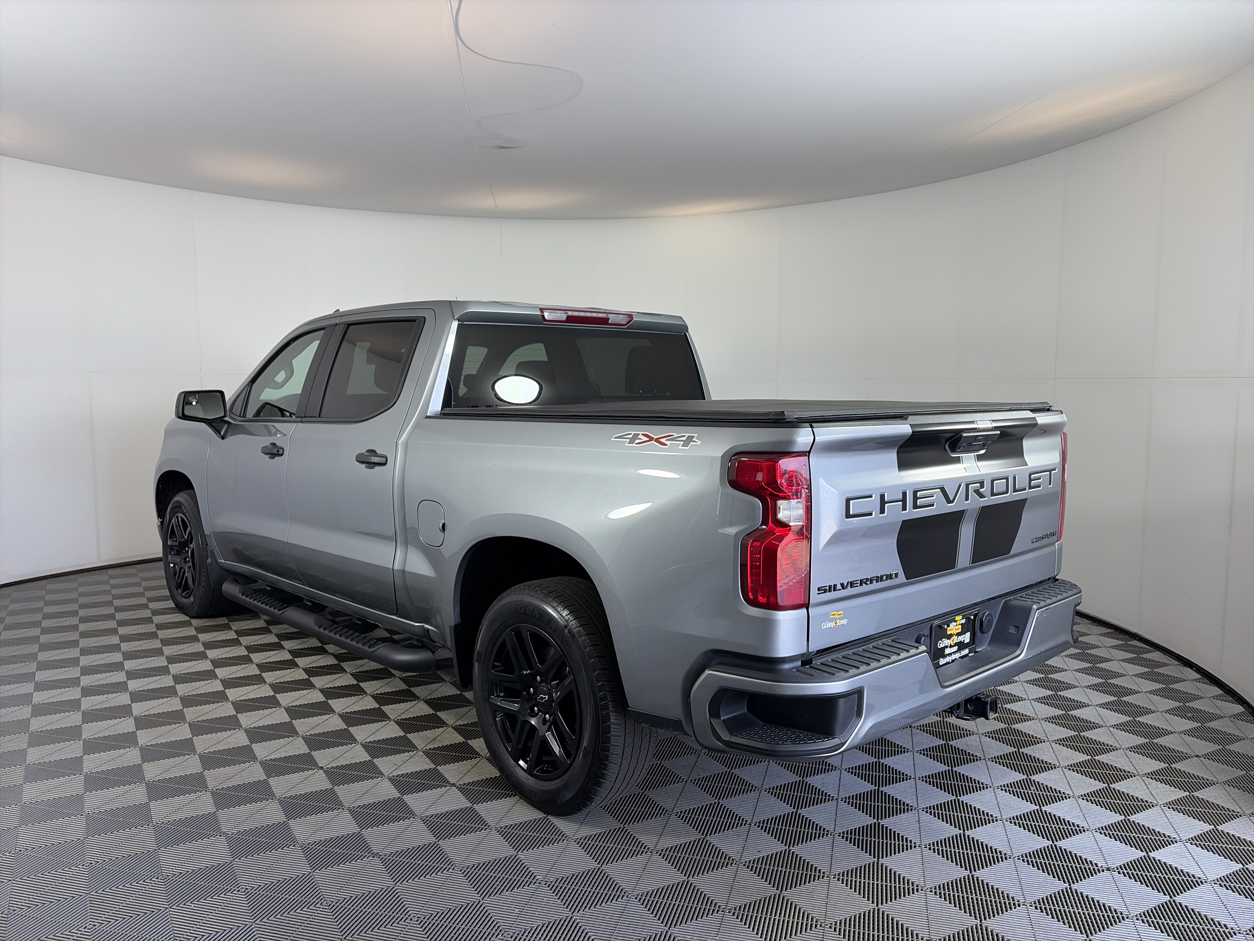 Used 2024 Chevrolet Silverado 1500 Custom w/ Rally Edition AWD/4WD image 8