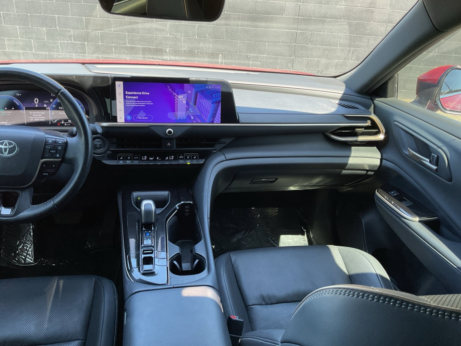 Used 2025 Toyota Crown w/ Carpet Mat Package (TMS) AWD/4WD image 14