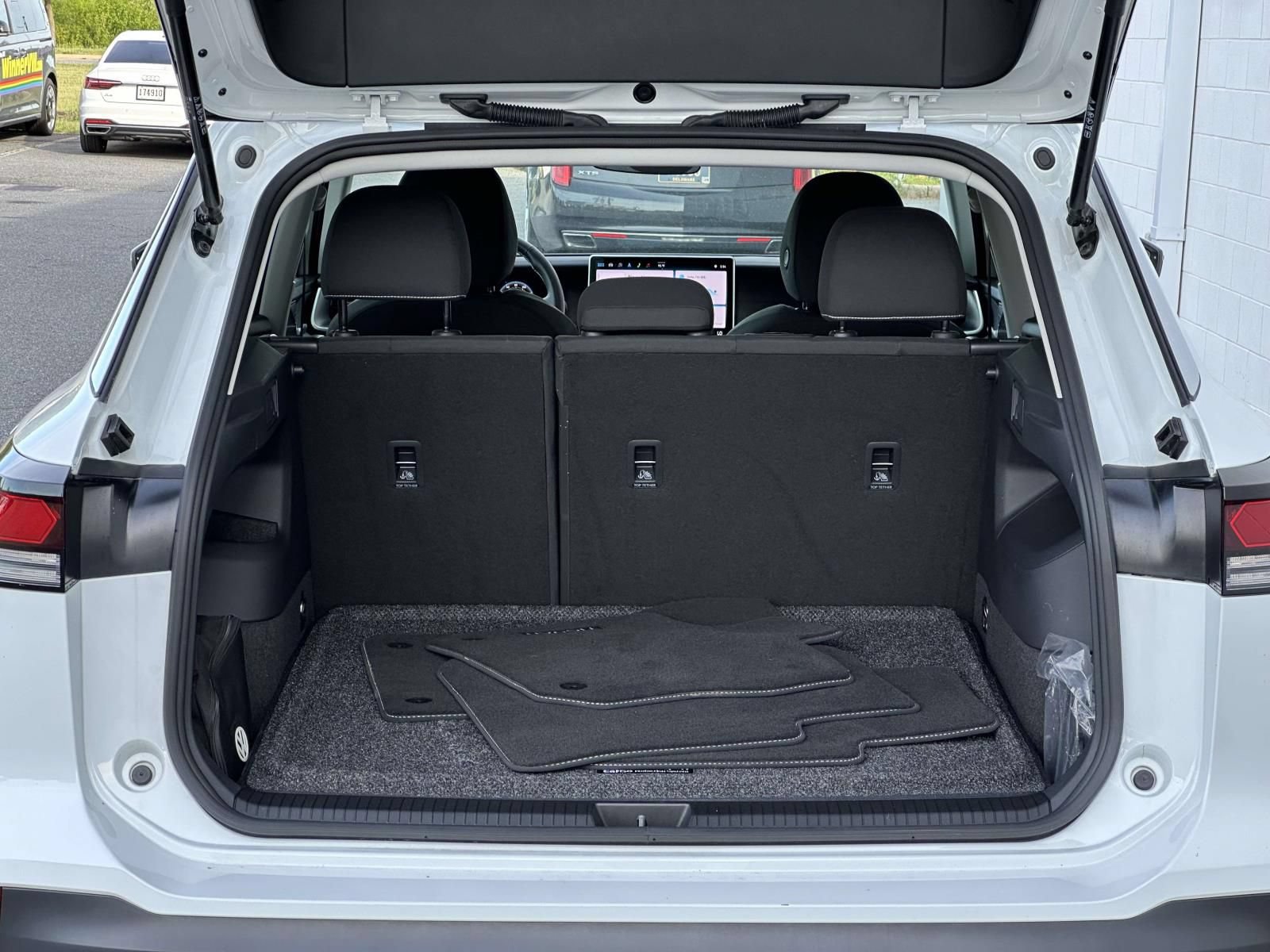 Certified 2025 Volkswagen Tiguan S FWD image 15