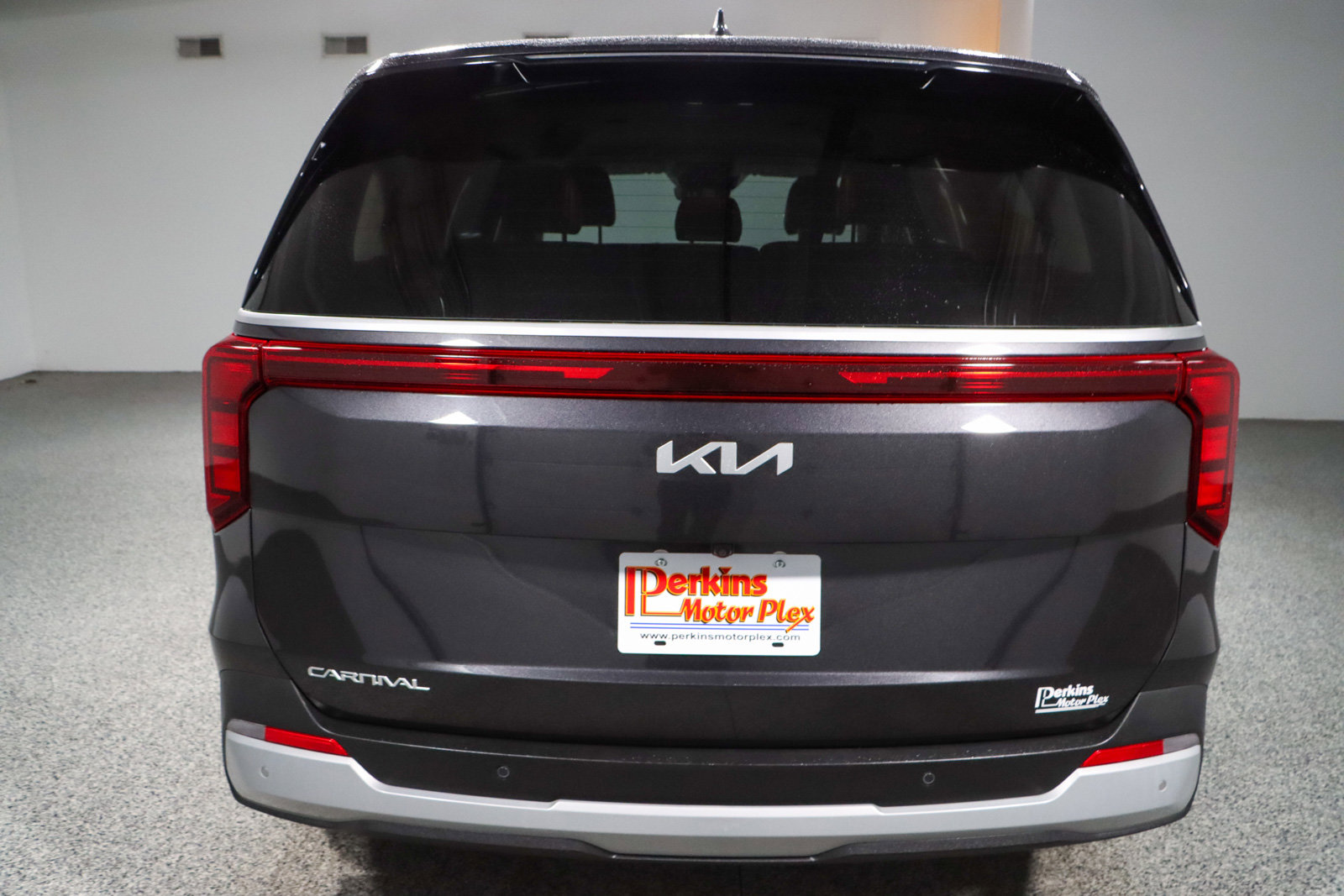 Used 2025 Kia Carnival image 8
