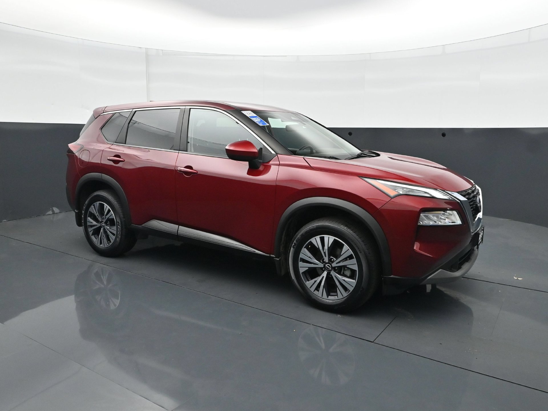 Used 2023 Nissan Rogue SV AWD/4WD image 9
